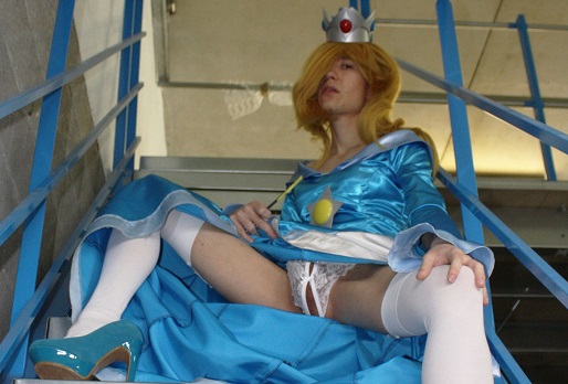 Rosalina on the stairs